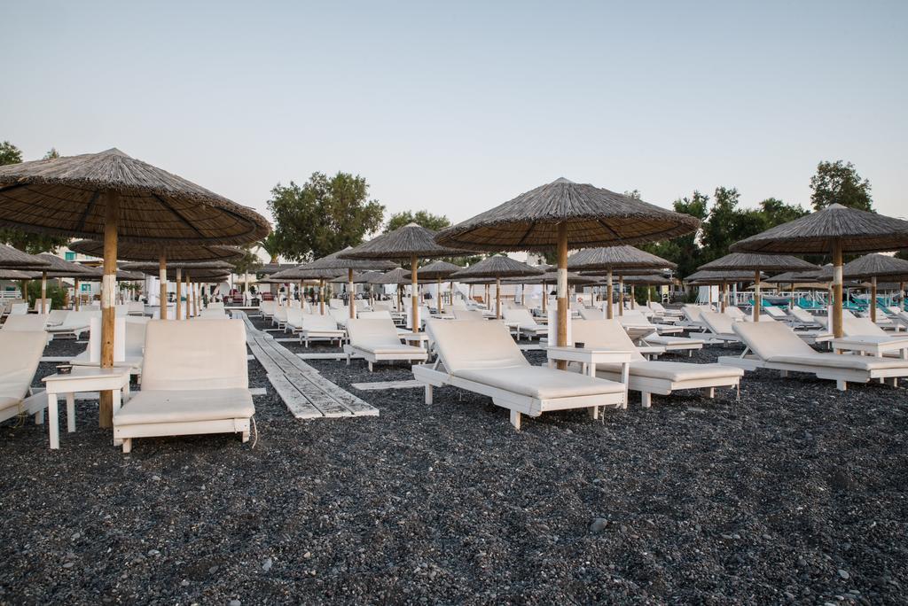 Beach Boutique Hotel Kamári Dış mekan fotoğraf